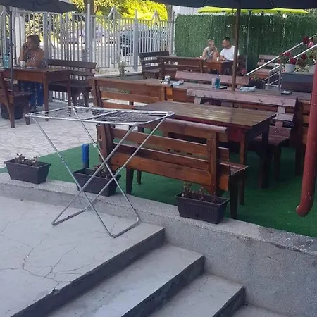 Maryy Guest house *